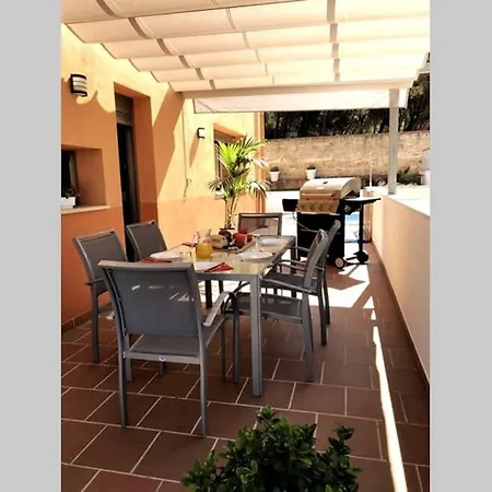 Casa Moderna Con Piscina *