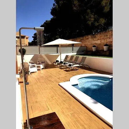 Casa Moderna Con Piscina