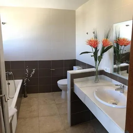 Casa Moderna Con Piscina *