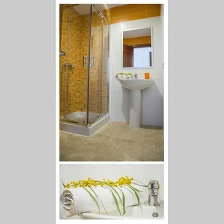 Casa Moderna Con Piscina 別荘
